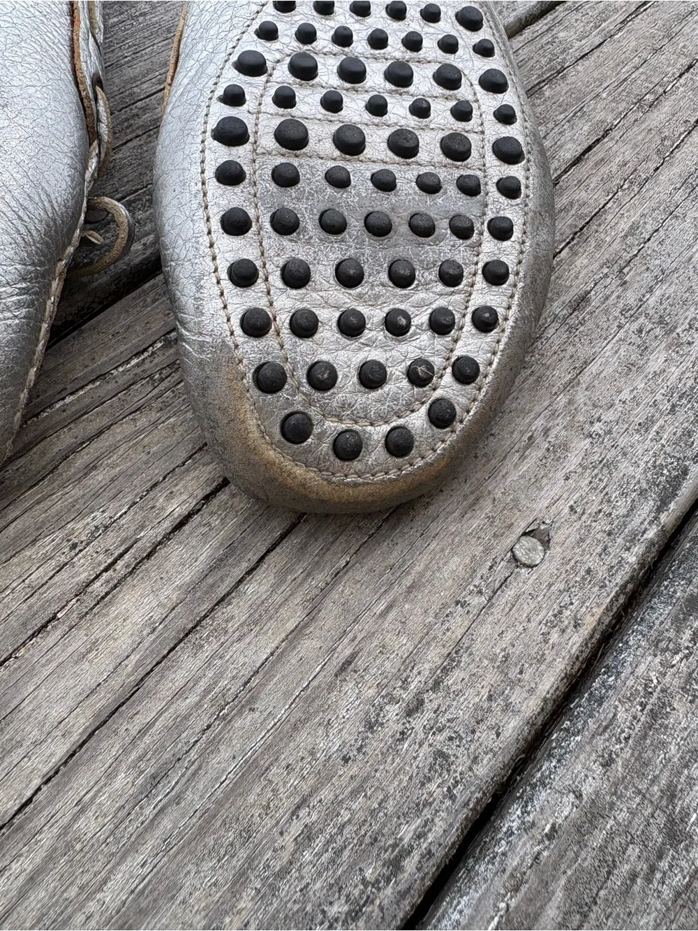 Vintage 2006/2007 The Original Car Shoe Metallic Silver Leather Driving Loafers